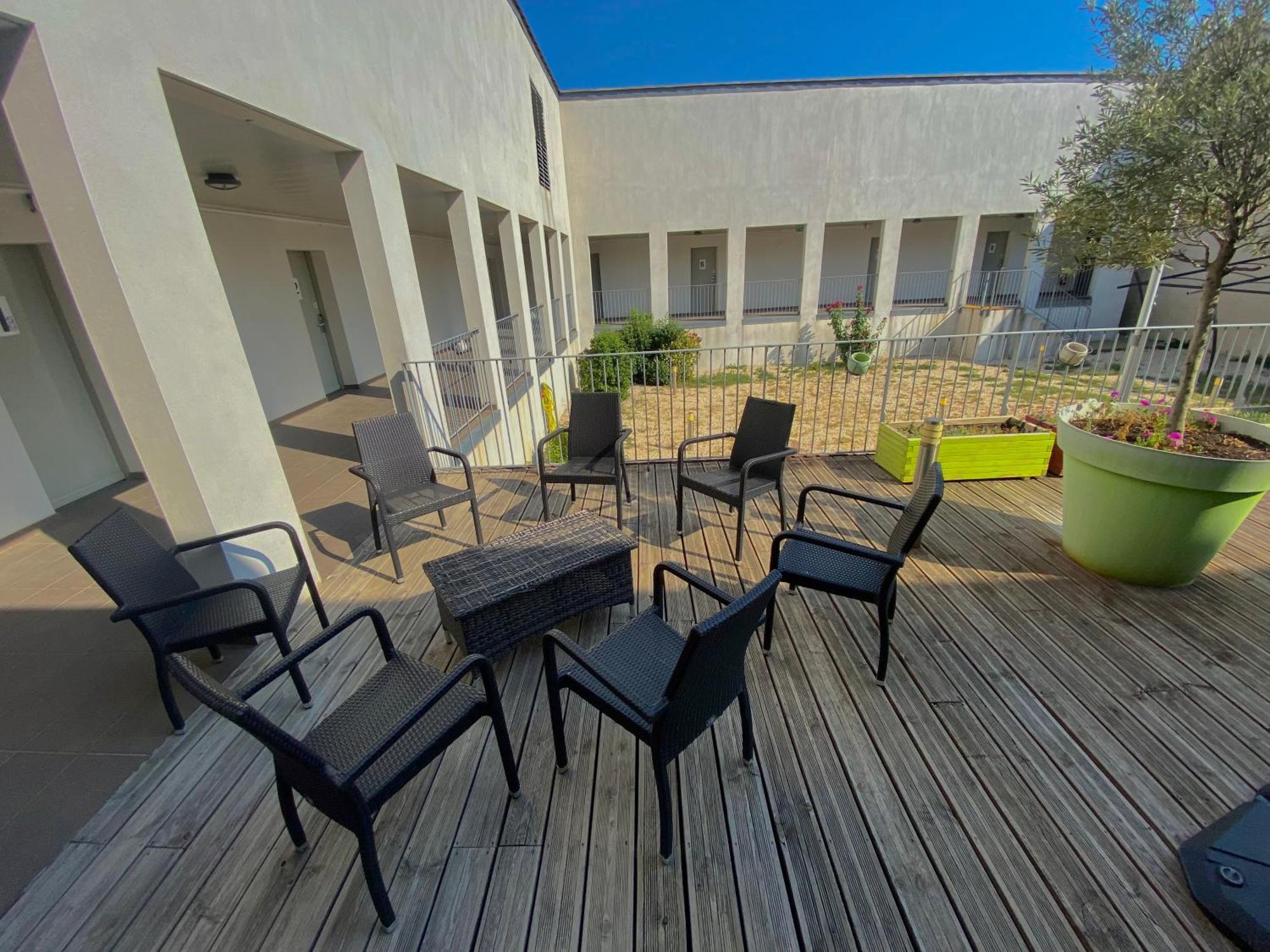 Douce France Hotel Cuxac-d'Aude Exterior photo